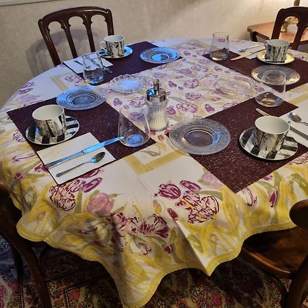 Domaine De Belcayre Bed and Breakfast Montauban Exteriör bild